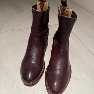 FRYE Carson Chelsea Ankle Boot Dark Brown Size 7.5